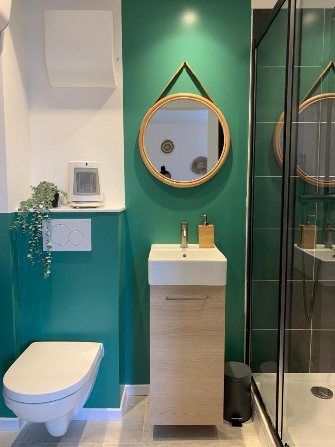 Le Petit Bali - Studio - Wifi - Parking - Coeur De Ville Pont-lʼAbbé エクステリア 写真